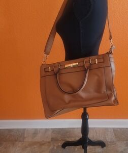 Like New, Womens shoulder bag/computer bag, cognac color